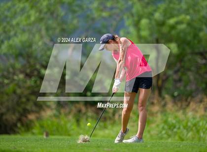 Thumbnail 2 in UIL 1A Girls Golf Finals photogallery.