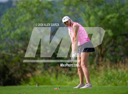 Thumbnail 3 in UIL 1A Girls Golf Finals photogallery.