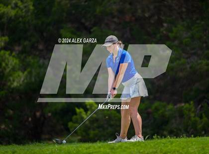 Thumbnail 3 in UIL 1A Girls Golf Finals photogallery.