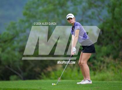 Thumbnail 1 in UIL 1A Girls Golf Finals photogallery.