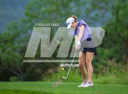Thumbnail 2 in UIL 1A Girls Golf Finals photogallery.