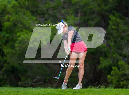Thumbnail 1 in UIL 1A Girls Golf Finals photogallery.