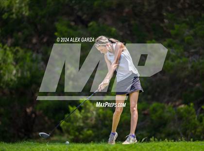 Thumbnail 2 in UIL 1A Girls Golf Finals photogallery.