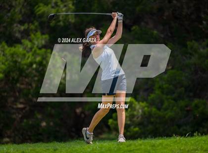Thumbnail 1 in UIL 1A Girls Golf Finals photogallery.