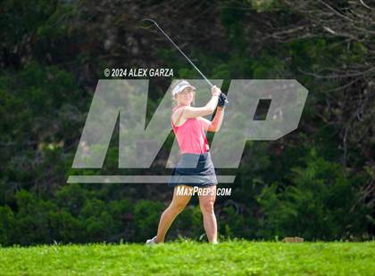 Thumbnail 3 in UIL 1A Girls Golf Finals photogallery.