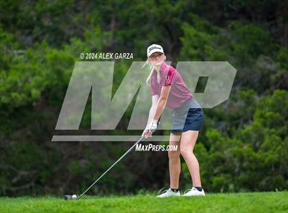 Thumbnail 1 in UIL 1A Girls Golf Finals photogallery.