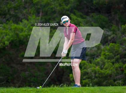 Thumbnail 2 in UIL 1A Girls Golf Finals photogallery.