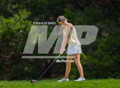 Thumbnail 3 in UIL 1A Girls Golf Finals photogallery.