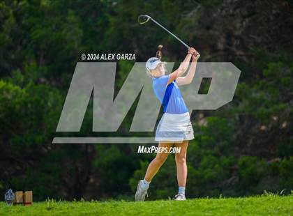 Thumbnail 1 in UIL 1A Girls Golf Finals photogallery.