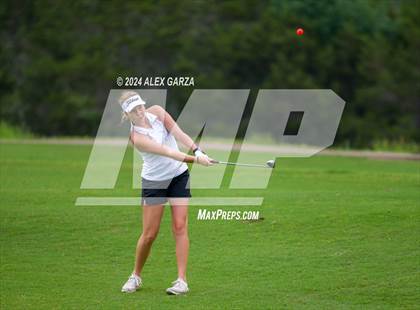Thumbnail 2 in UIL 1A Girls Golf Finals photogallery.