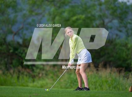 Thumbnail 3 in UIL 1A Girls Golf Finals photogallery.