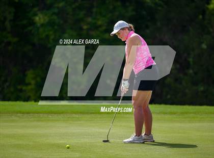 Thumbnail 2 in UIL 1A Girls Golf Finals photogallery.