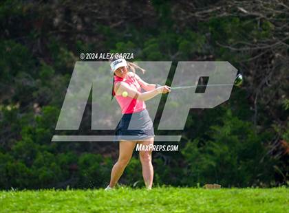 Thumbnail 2 in UIL 1A Girls Golf Finals photogallery.