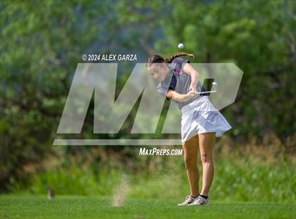 Thumbnail 2 in UIL 1A Girls Golf Finals photogallery.