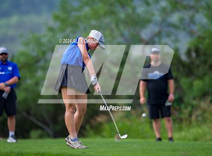 Thumbnail 2 in UIL 1A Girls Golf Finals photogallery.