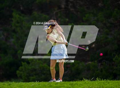Thumbnail 2 in UIL 1A Girls Golf Finals photogallery.