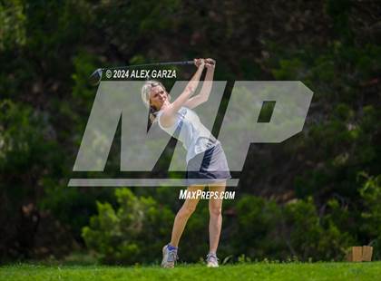 Thumbnail 1 in UIL 1A Girls Golf Finals photogallery.