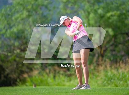 Thumbnail 2 in UIL 1A Girls Golf Finals photogallery.