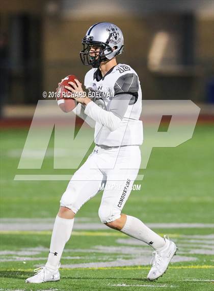 Thumbnail 2 in Kentwood vs Skyline photogallery.