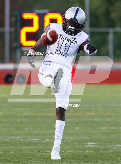 Thumbnail 3 in Kentwood vs Skyline photogallery.
