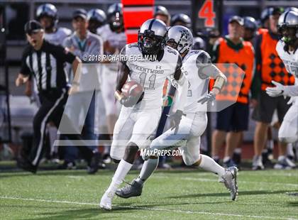 Thumbnail 1 in Kentwood vs Skyline photogallery.