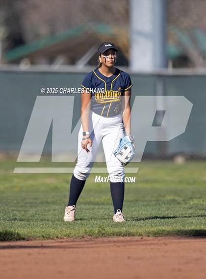 Thumbnail 2 in Turlock vs Ceres (Bill Evans Memorial) photogallery.