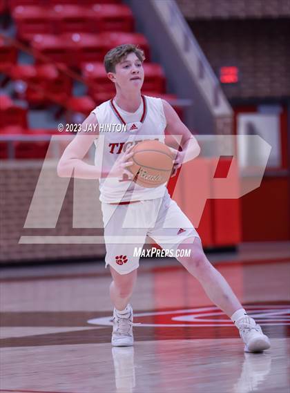 Thumbnail 2 in Paradise vs. Glen Rose photogallery.