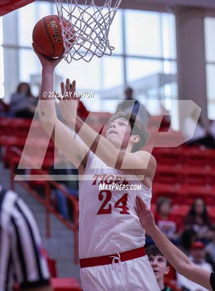 Thumbnail 2 in Paradise vs. Glen Rose photogallery.