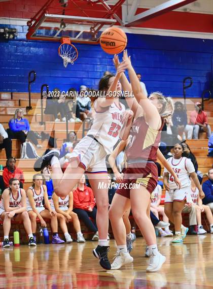 Thumbnail 2 in Dixon @ West Carteret photogallery.