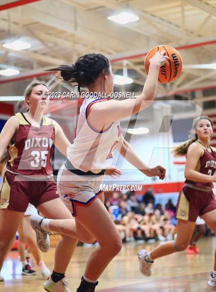 Thumbnail 2 in Dixon @ West Carteret photogallery.