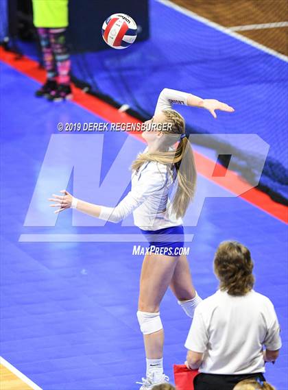 Thumbnail 2 in Rampart vs Legend (CHSAA 5A Pool Play) photogallery.