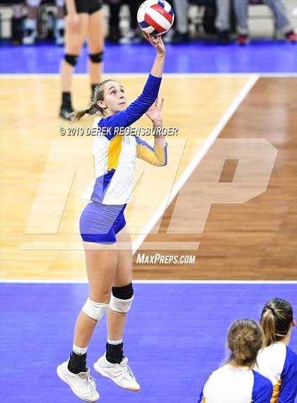 Thumbnail 3 in Rampart vs Legend (CHSAA 5A Pool Play) photogallery.