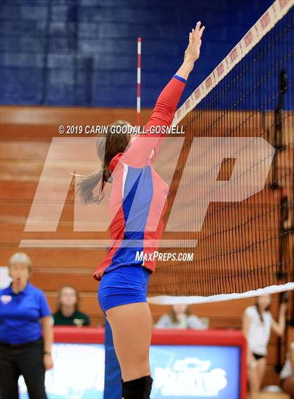 Thumbnail 1 in White Oak @ West Carteret photogallery.