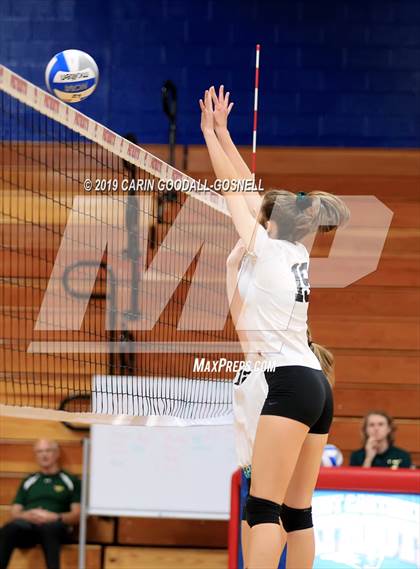 Thumbnail 1 in White Oak @ West Carteret photogallery.