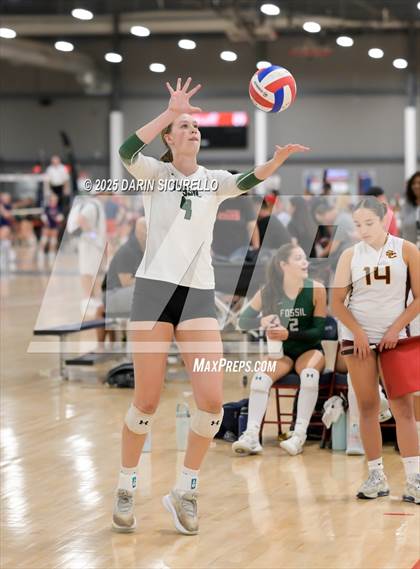 Thumbnail 3 in Sacred Heart Prep vs. Fossil Ridge (Nike Tournament of Champions – Southwest) photogallery.
