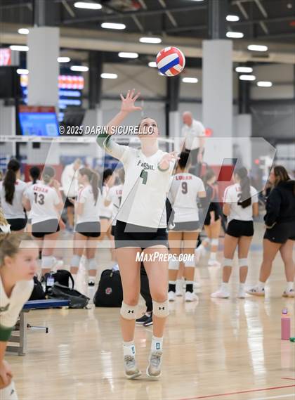 Thumbnail 3 in Sacred Heart Prep vs. Fossil Ridge (Nike Tournament of Champions – Southwest) photogallery.