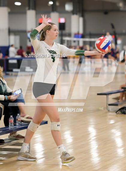 Thumbnail 3 in Sacred Heart Prep vs. Fossil Ridge (Nike Tournament of Champions – Southwest) photogallery.