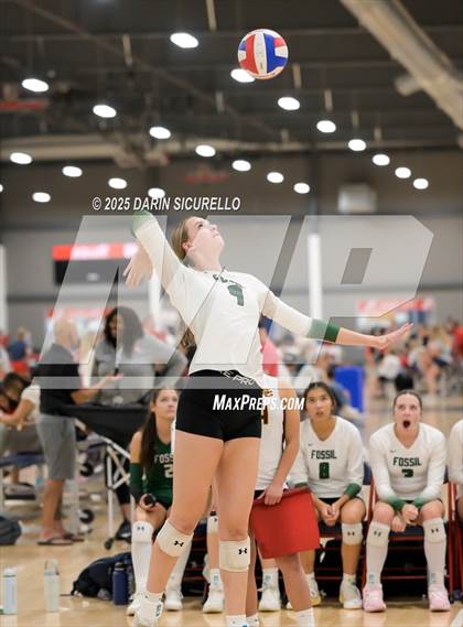 Thumbnail 1 in Sacred Heart Prep vs. Fossil Ridge (Nike Tournament of Champions – Southwest) photogallery.