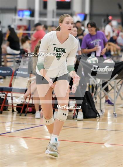 Thumbnail 2 in Sacred Heart Prep vs. Fossil Ridge (Nike Tournament of Champions – Southwest) photogallery.