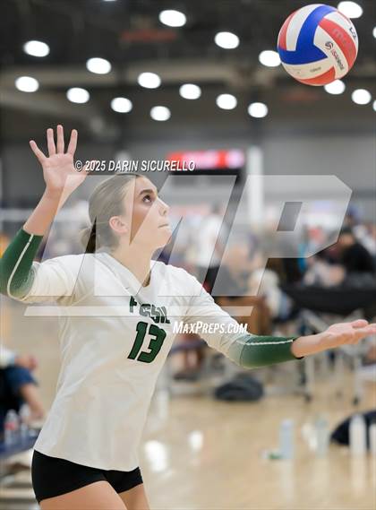 Thumbnail 2 in Sacred Heart Prep vs. Fossil Ridge (Nike Tournament of Champions – Southwest) photogallery.