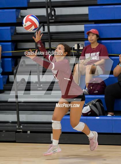 Thumbnail 1 in Sacred Heart Prep vs. Fossil Ridge (Nike Tournament of Champions – Southwest) photogallery.