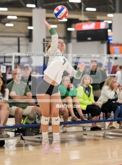Thumbnail 2 in Sacred Heart Prep vs. Fossil Ridge (Nike Tournament of Champions – Southwest) photogallery.