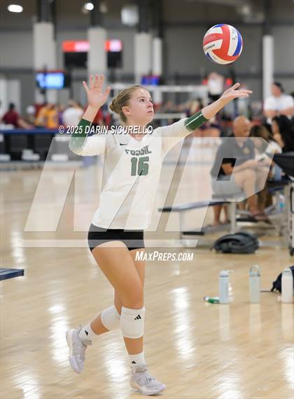 Thumbnail 3 in Sacred Heart Prep vs. Fossil Ridge (Nike Tournament of Champions – Southwest) photogallery.