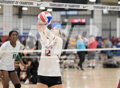 Thumbnail 1 in Sacred Heart Prep vs. Fossil Ridge (Nike Tournament of Champions – Southwest) photogallery.