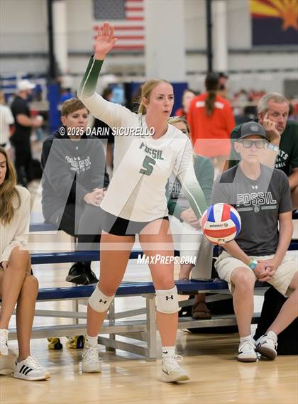 Thumbnail 2 in Sacred Heart Prep vs. Fossil Ridge (Nike Tournament of Champions – Southwest) photogallery.