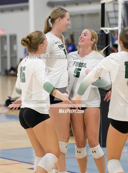 Thumbnail 2 in Sacred Heart Prep vs. Fossil Ridge (Nike Tournament of Champions – Southwest) photogallery.