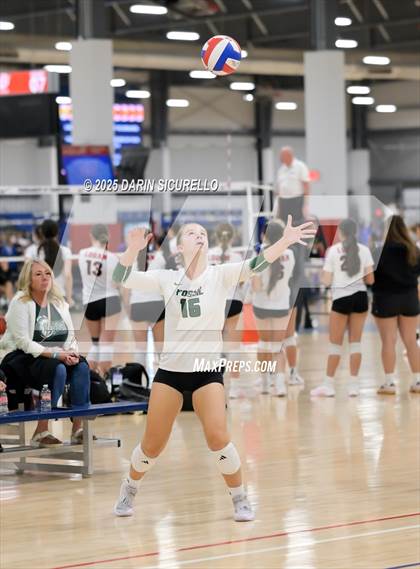 Thumbnail 3 in Sacred Heart Prep vs. Fossil Ridge (Nike Tournament of Champions – Southwest) photogallery.