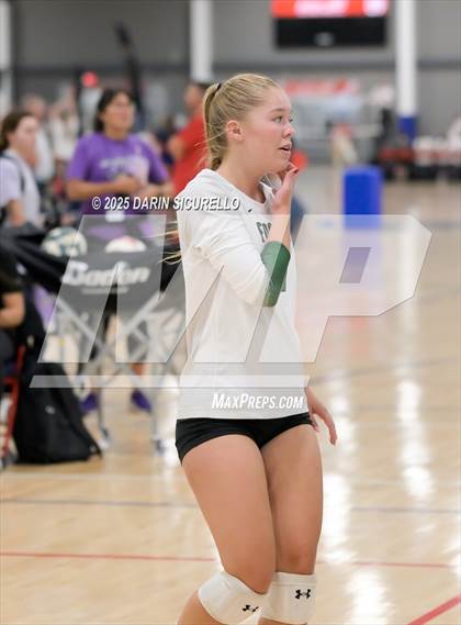 Thumbnail 1 in Sacred Heart Prep vs. Fossil Ridge (Nike Tournament of Champions – Southwest) photogallery.