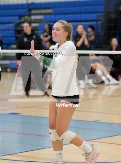Thumbnail 3 in Sacred Heart Prep vs. Fossil Ridge (Nike Tournament of Champions – Southwest) photogallery.