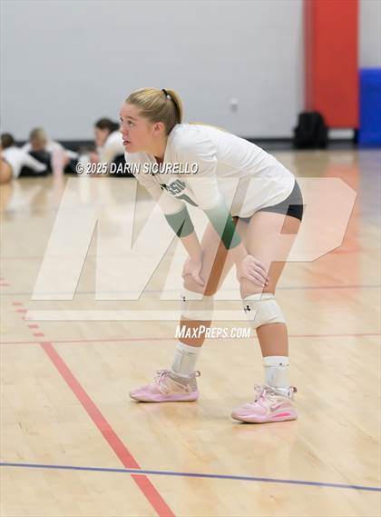 Thumbnail 3 in Sacred Heart Prep vs. Fossil Ridge (Nike Tournament of Champions – Southwest) photogallery.